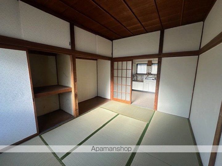 内田荘 A202の居間