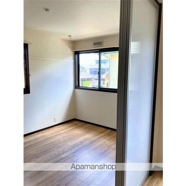 サンジェルマン201号室の居間