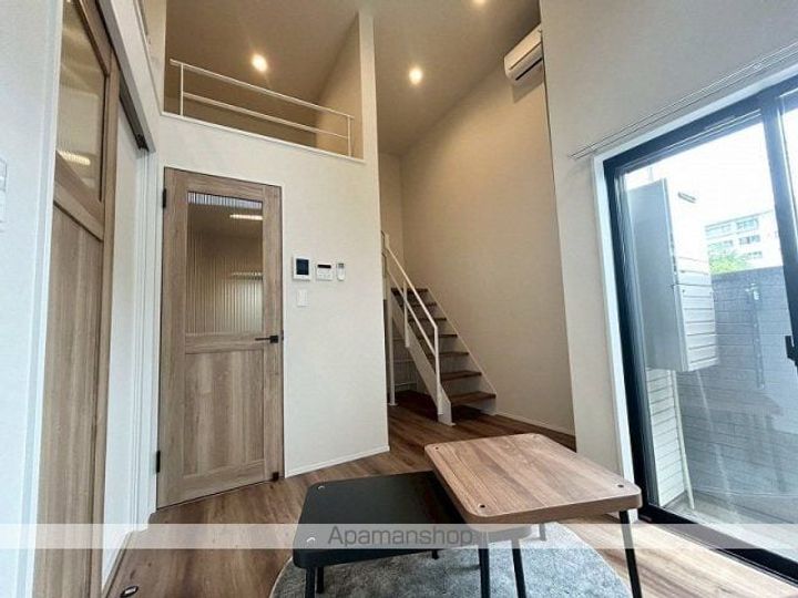 MAHORA MAISON 久留米大学前駅1101号室の居間