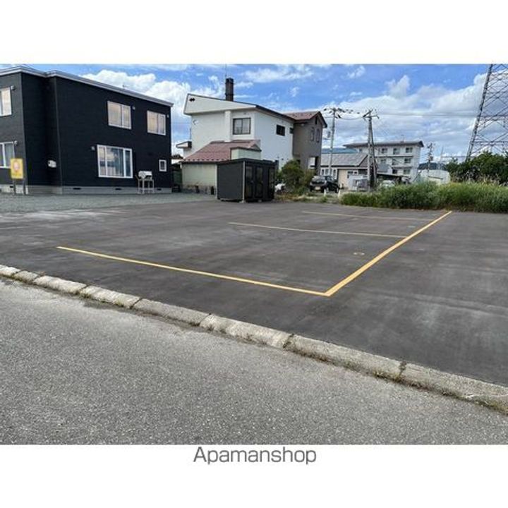 ローヤルハイムとん田西Bの外観