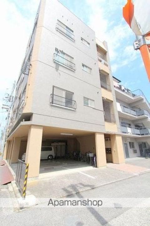 香川県高松市藤塚町3丁目の賃貸マンションの外観