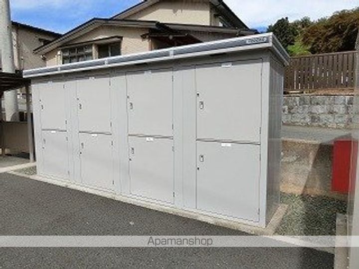 グラーティアのその他画像