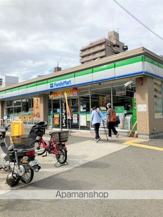 エヌエムスワサントキャトルズの周辺