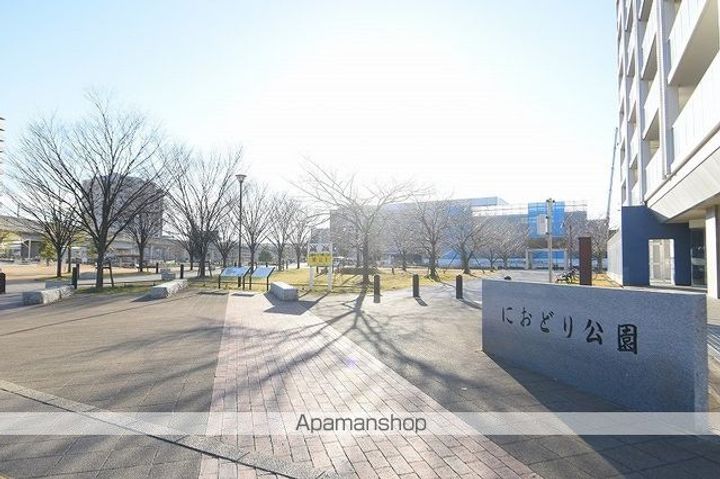 埼玉県三郷市中央1丁目の賃貸マンションの周辺