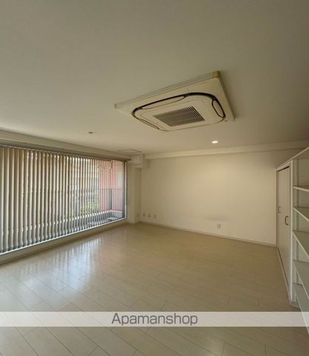 清水丘ファーストビルの内装