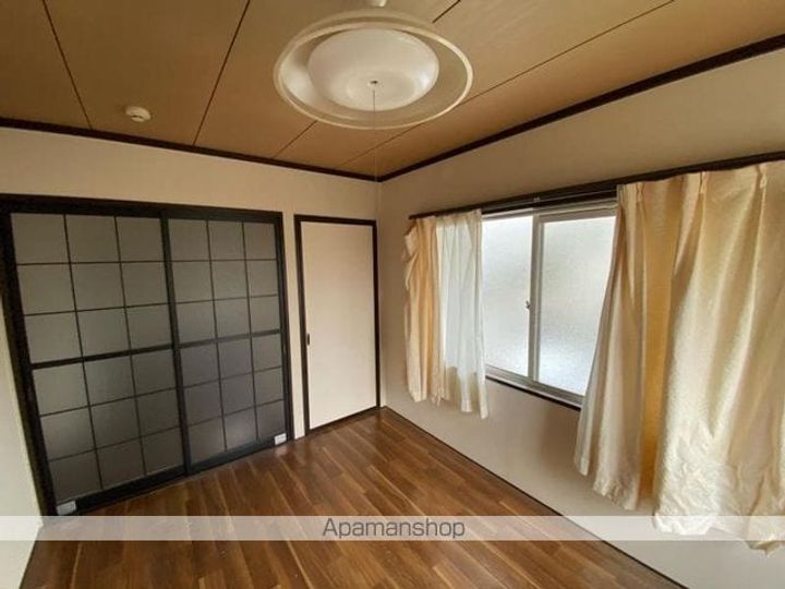 香川県高松市宮脇町1丁目の賃貸アパートの内装