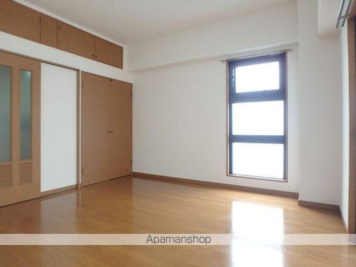 プリメール箱崎Ⅱの居間