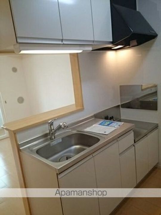 福井県坂井市春江町江留上緑の賃貸アパートのキッチン