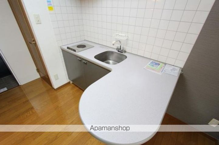 香川県高松市昭和町1丁目の賃貸マンションの内装