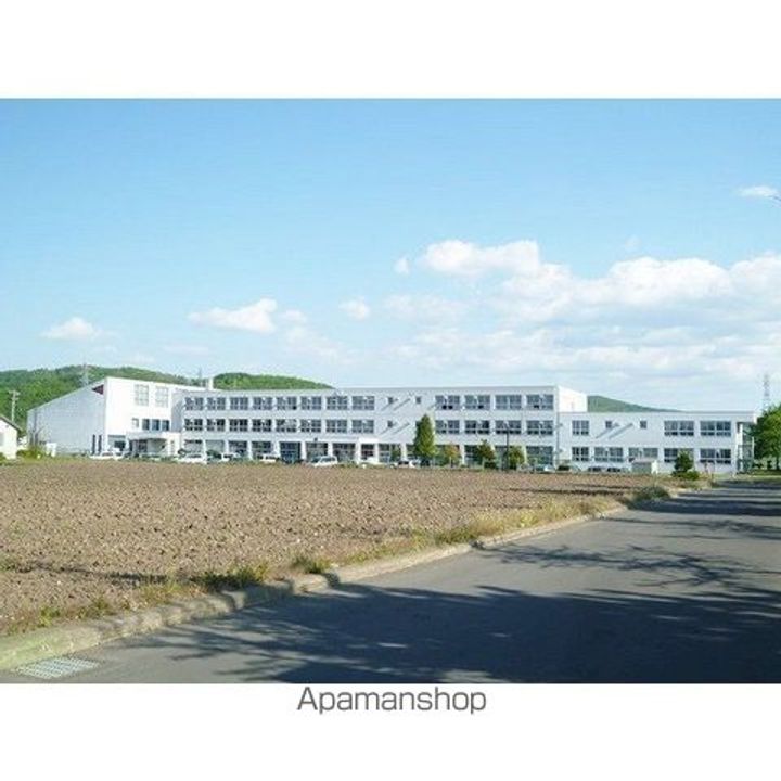 ビリオン106の周辺