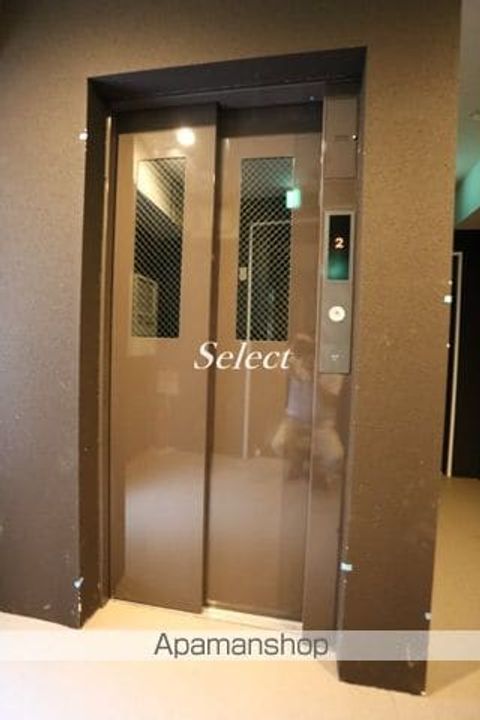 神奈川県横浜市中区山元町2丁目の賃貸マンションの外観