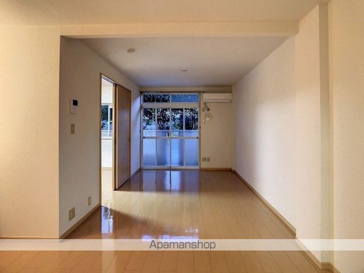 コスモスハイツⅢの居間