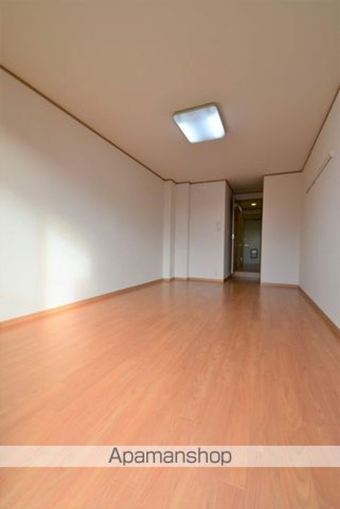 コーポ福知苑Ⅲ302の居間