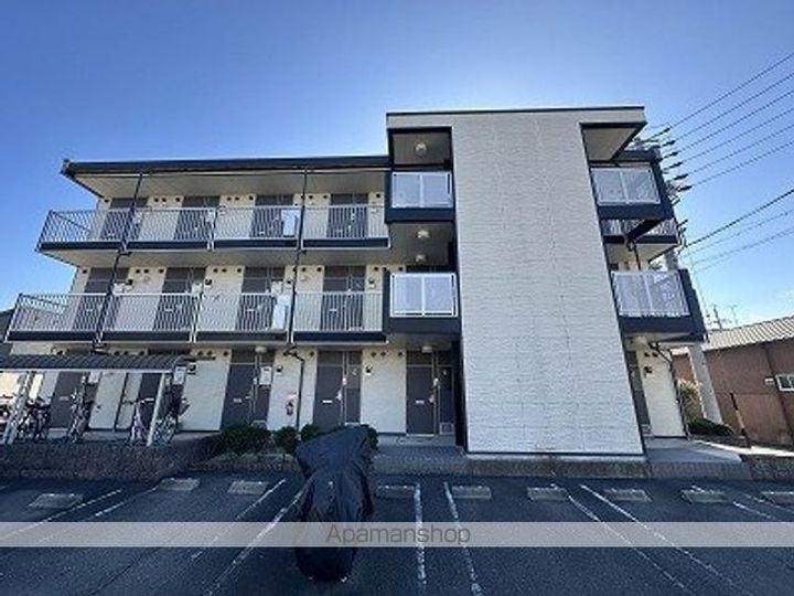 レオパレスEMUKAE201の外観