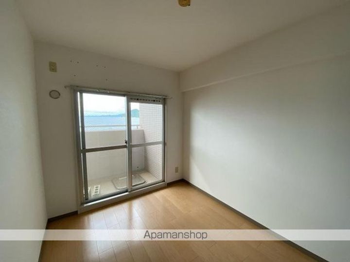 香川県高松市新北町の賃貸マンションの内装