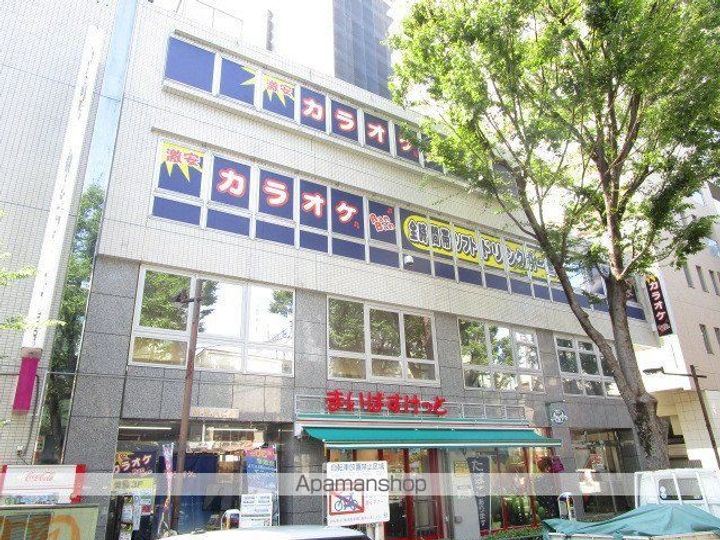 拾壱番館の周辺
