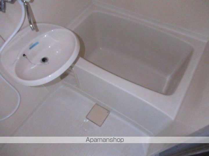 ラテールB棟103の風呂