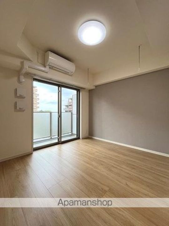 LIME RESIDENCE HIGASHINAKAYAMAの居間