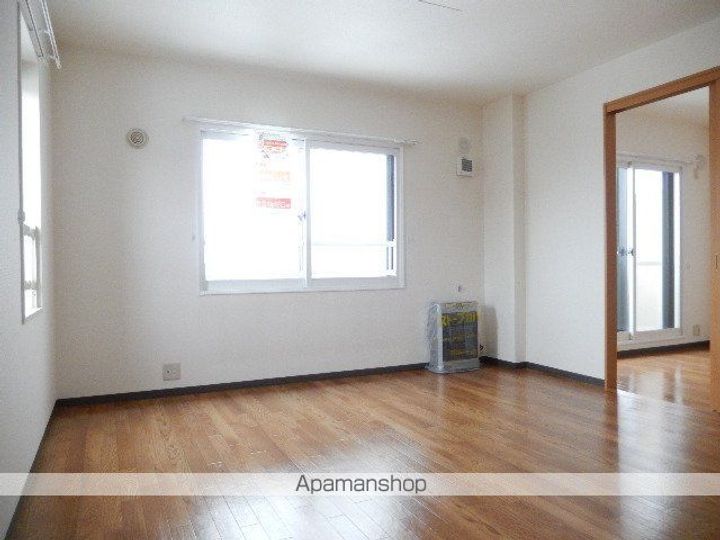 ラフレシール中道201の内装