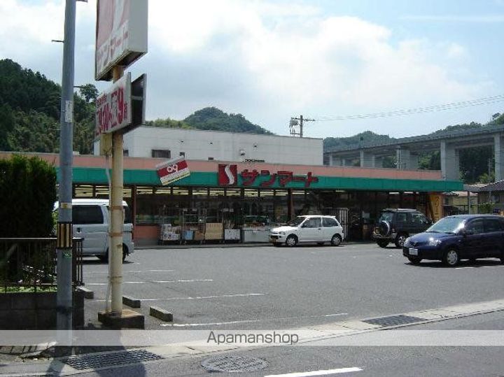 グランデル105の周辺