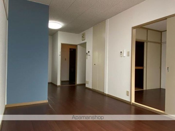 香川県高松市植松町の賃貸アパートの内装