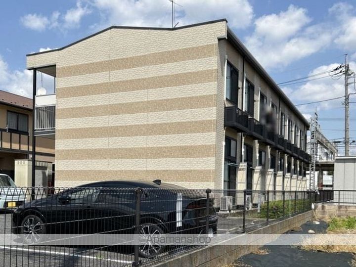 レオパレスウエアハウスの外観