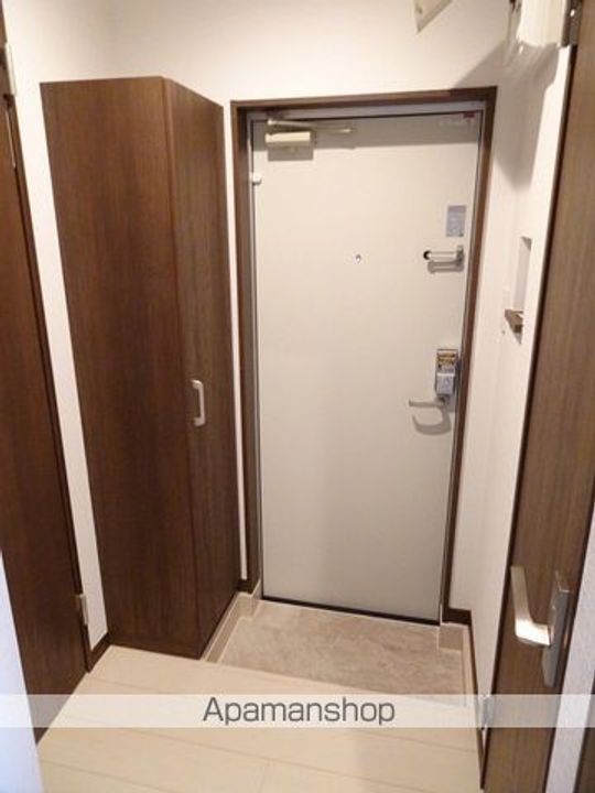 R−SMART福田町駅の玄関