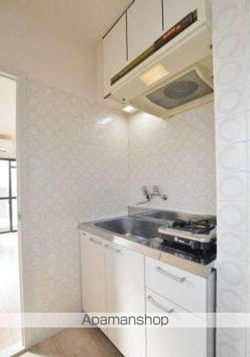 香川県木田郡三木町大字氷上の賃貸アパートのキッチン