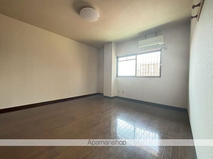 ベネッセ三条103の内装