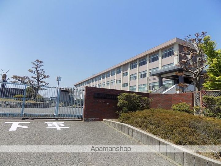 サープラス南出202の周辺