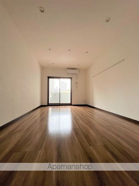 福島県福島市万世町の賃貸マンションの居間