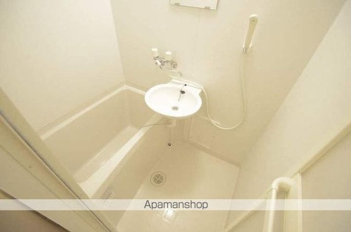 レオパレスグランドカメリアⅡ201の風呂