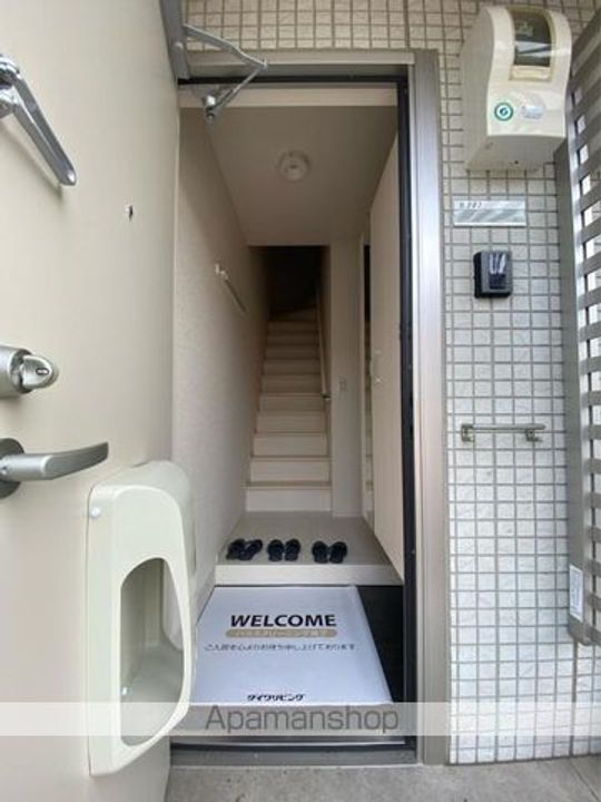 香川県さぬき市大川町富田西の賃貸アパートの玄関