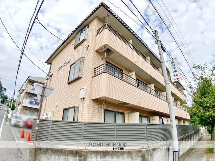 C・Cウッズ307の外観