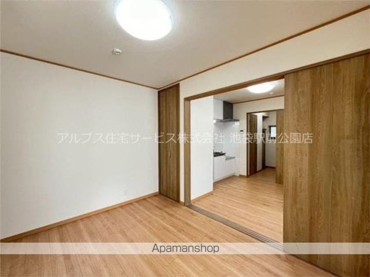 進士荘の内装