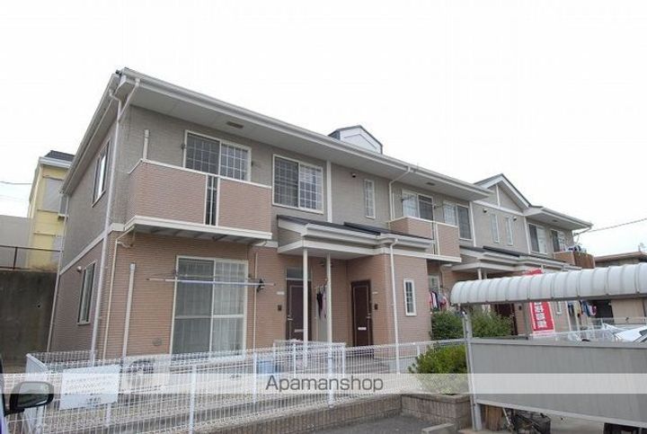 ヒルズサンパティークの外観