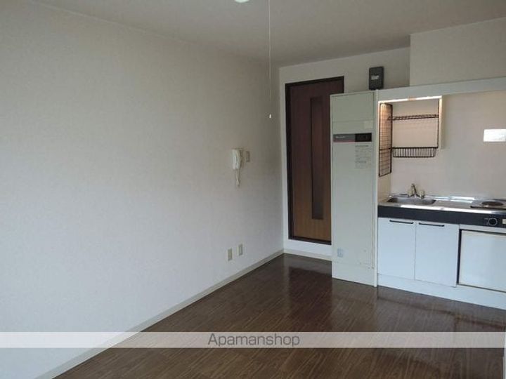 栄和マンション春木II402の内装