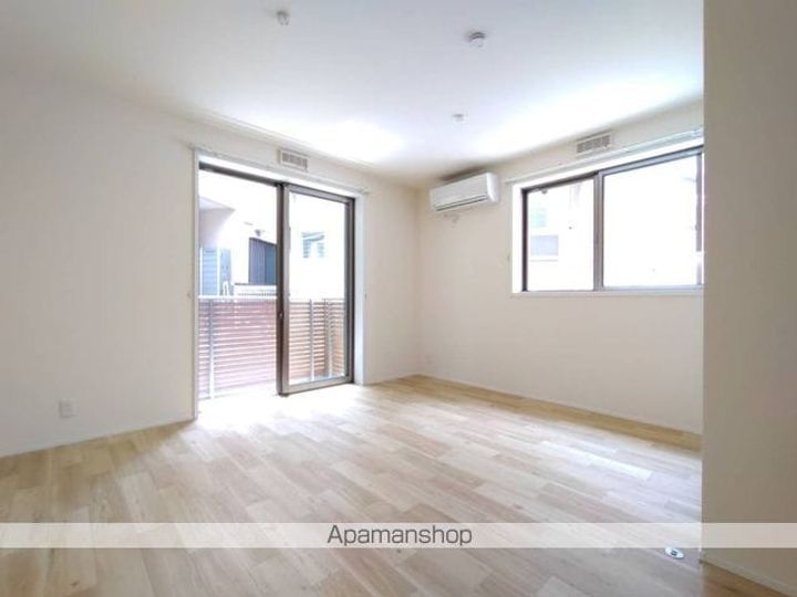 カーサ・ザ・エンコスタの居間