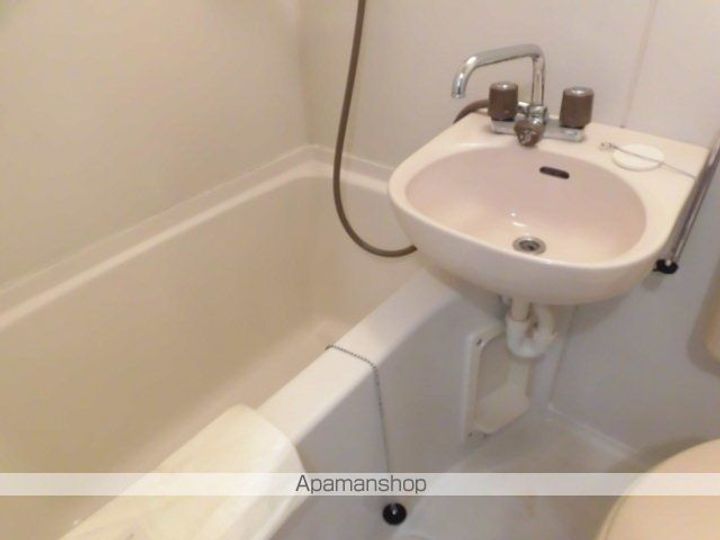 東京都東中市武蔵台3丁目の賃貸アパートの風呂