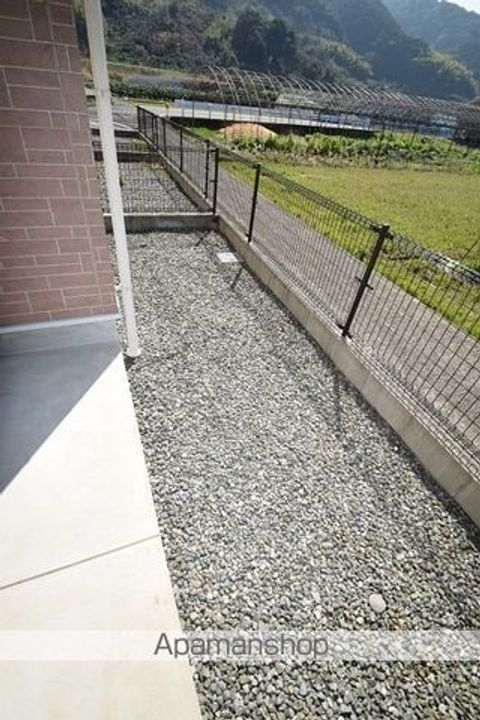 ボンヌールパンションⅡの玄関