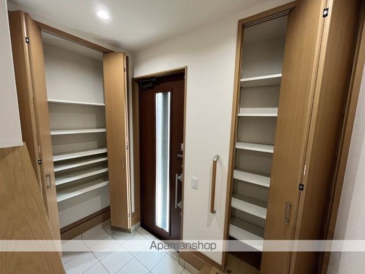 広島県広島市西区己斐上1丁目(一戸建)の賃貸物件戸建ての内装