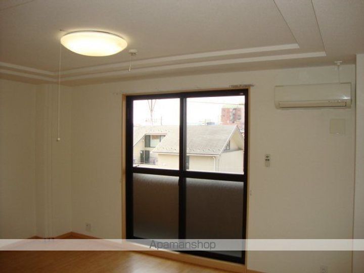 愛知県名古屋市西区歌里町の賃貸マンションの内装