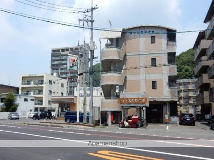 メゾンなかやまの外観