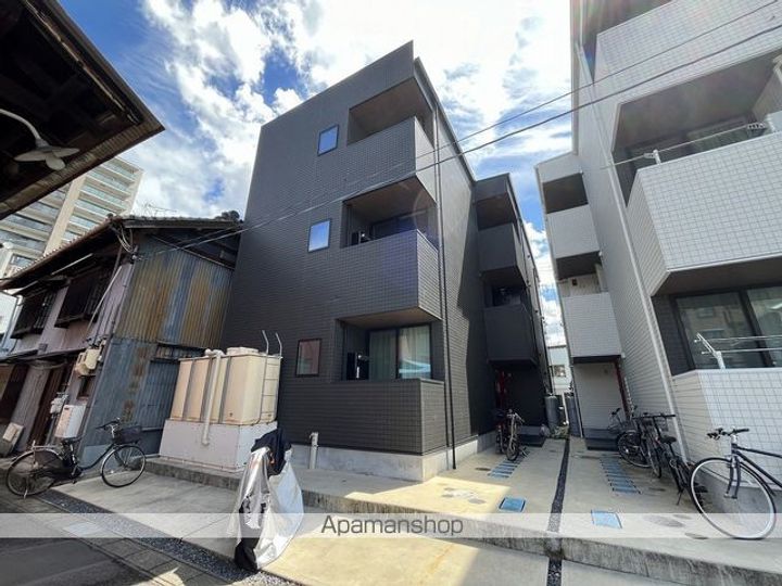 WARREN KUBOMIⅠの外観