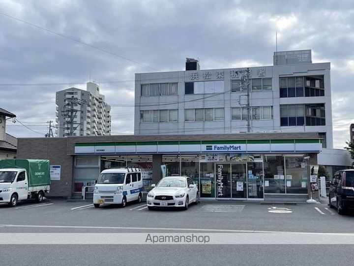 アドバンシティマルモ105の周辺