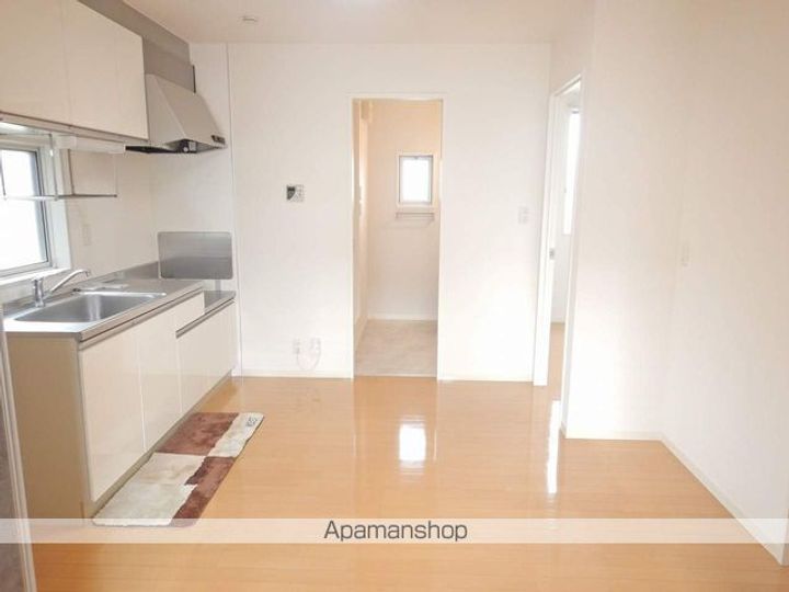 徳島県徳島市南沖洲1丁目の賃貸アパートの内装