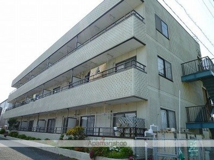 ロマネスクハイツ103の外観