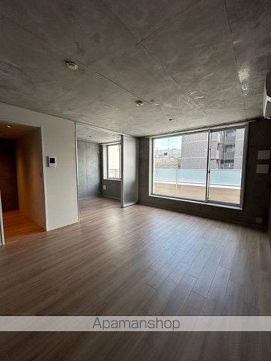 東京都渋谷区初台1丁目の賃貸マンションの内装