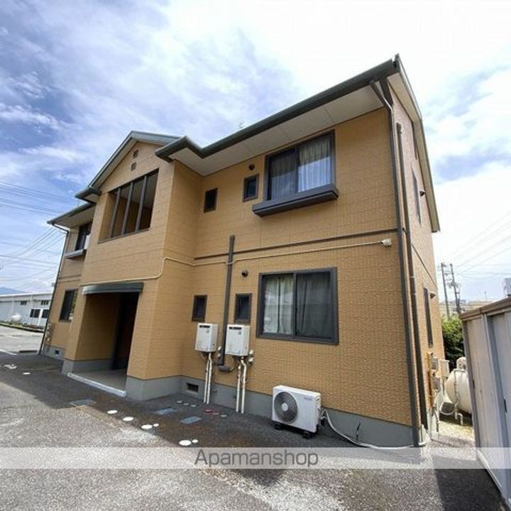 シャルマン小林101の外観