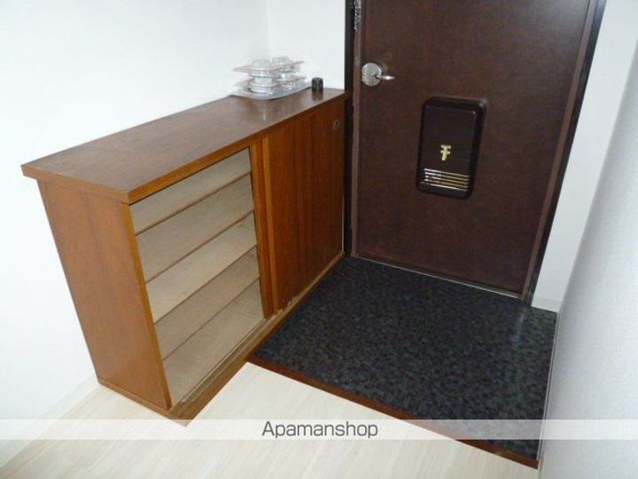 SUN HEIGHTS402の玄関